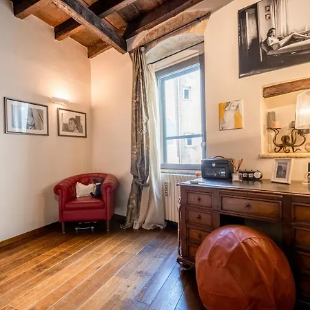 Emmae - Art & Wine Holiday home