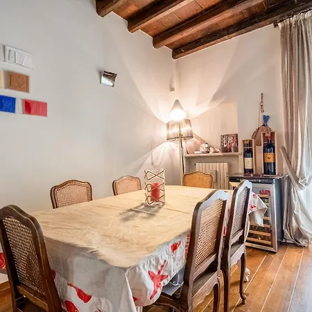 Emmae - Art & Wine Holiday home *